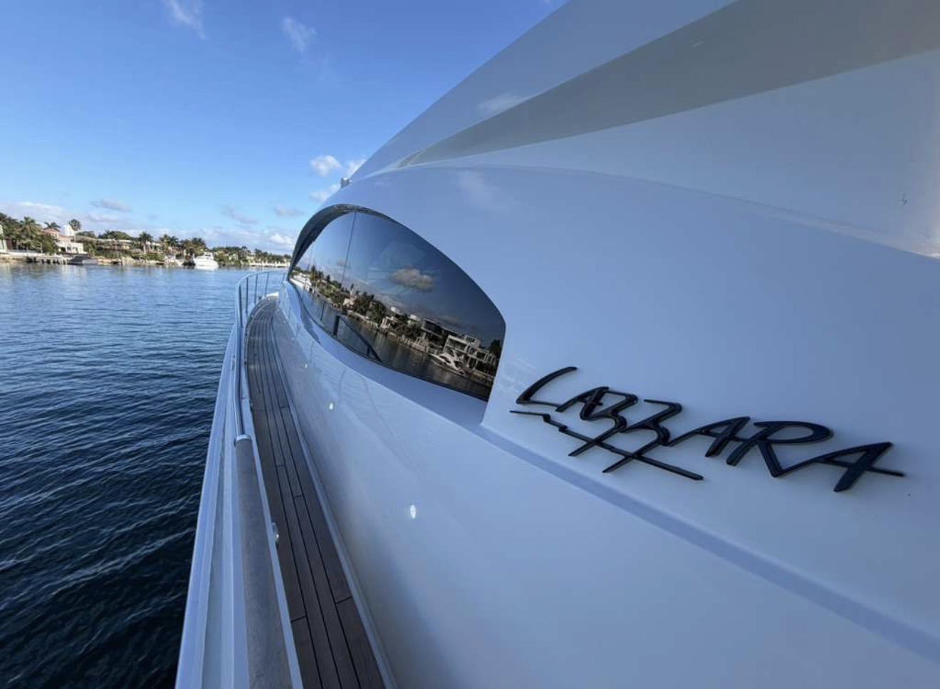 Lazzara yacht hull detail Biscayne Bay
